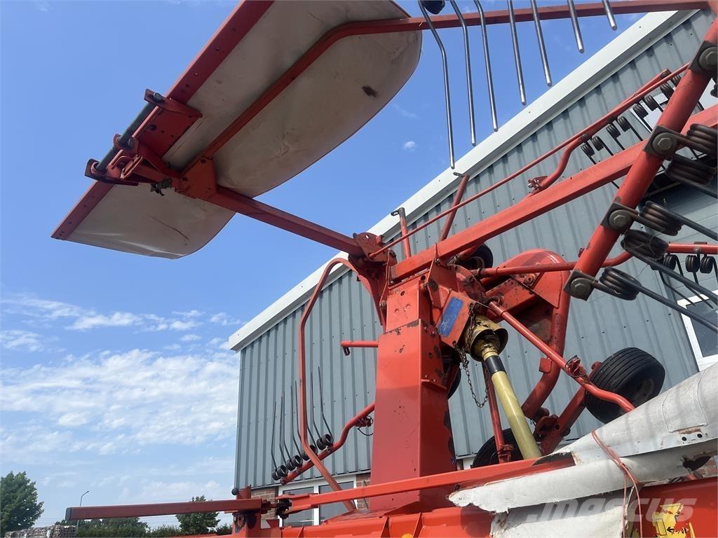 Kuhn 7302 DL Гребла и сенообръщачки