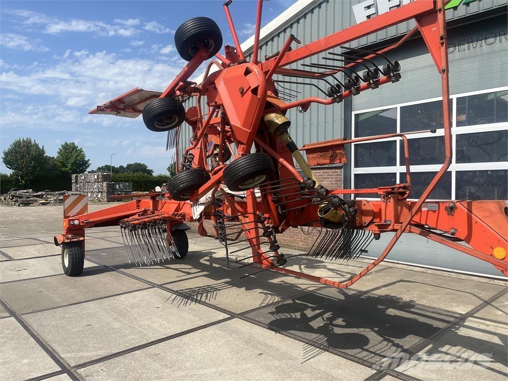 Kuhn 7302 DL Гребла и сенообръщачки
