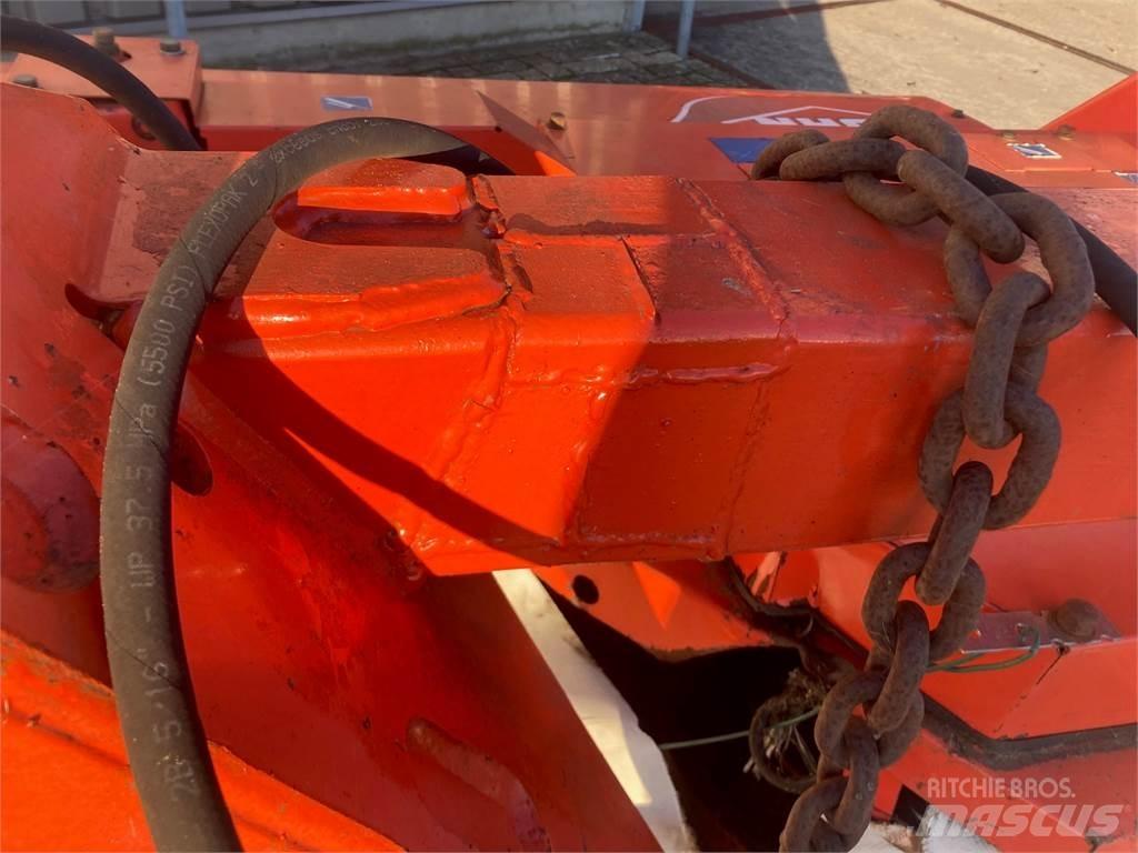 Kuhn GMD 802 F Косачки