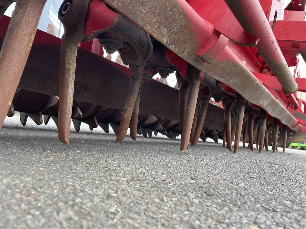 Lely 300-35 Брани и ротационни рали