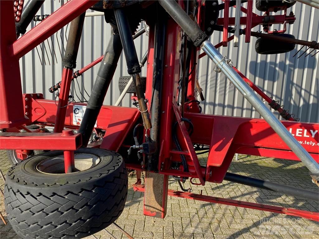 Lely hibiscus 915 Гребла и сенообръщачки
