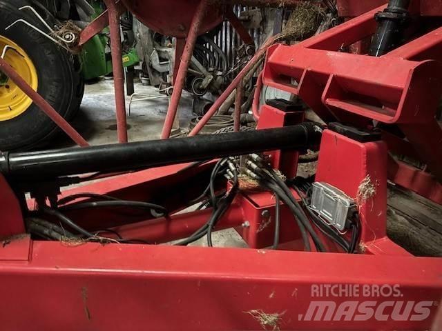 Lely Lotus 1020 Гребла и сенообръщачки
