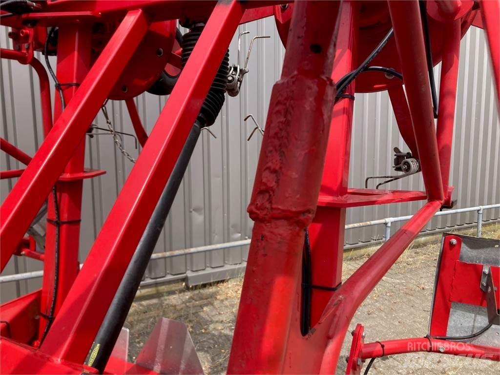 Lely Lotus 1020 Гребла и сенообръщачки