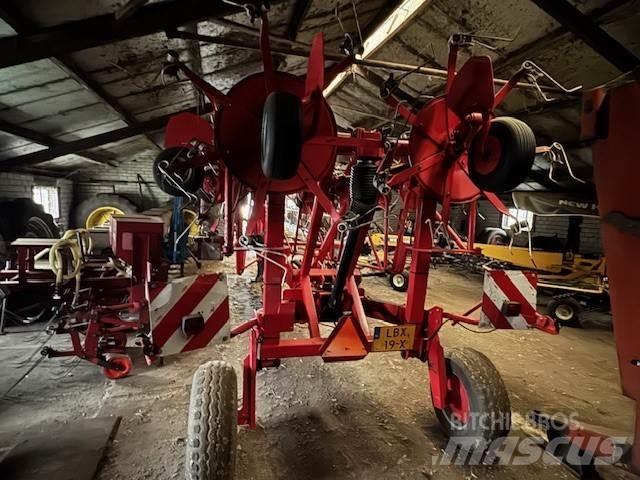 Lely Lotus 1020 Гребла и сенообръщачки