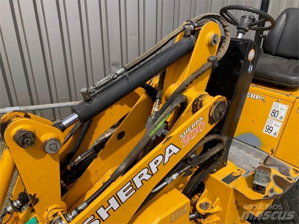 Sherpa 200 Челни товарачи и багери