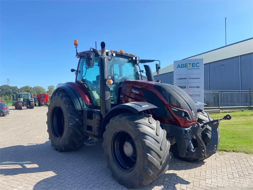 Valtra T 254 Трактори