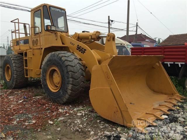 CAT 966 F Колесни товарачи