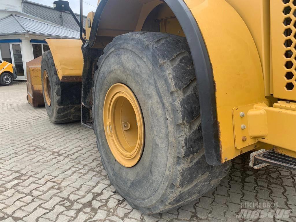 CAT 966 K Колесни товарачи