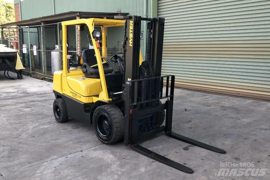 Hyster H3.0TX Камиони с АГУ