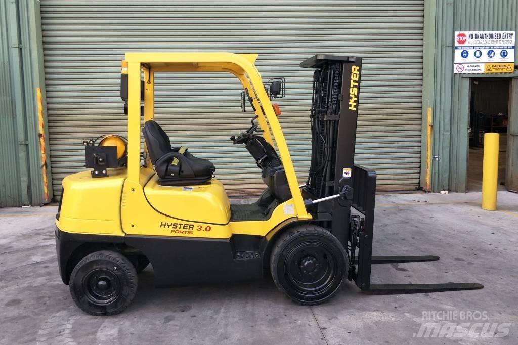 Hyster H3.0TX Камиони с АГУ