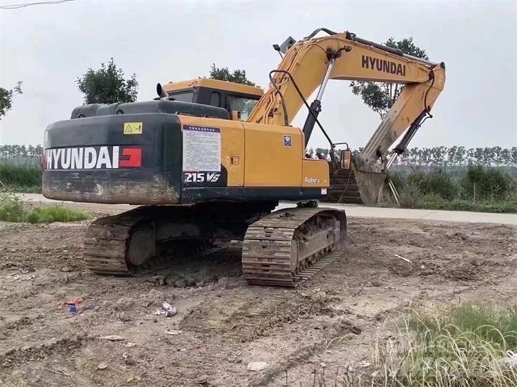 Hyundai R215VS Колесни екскаватори