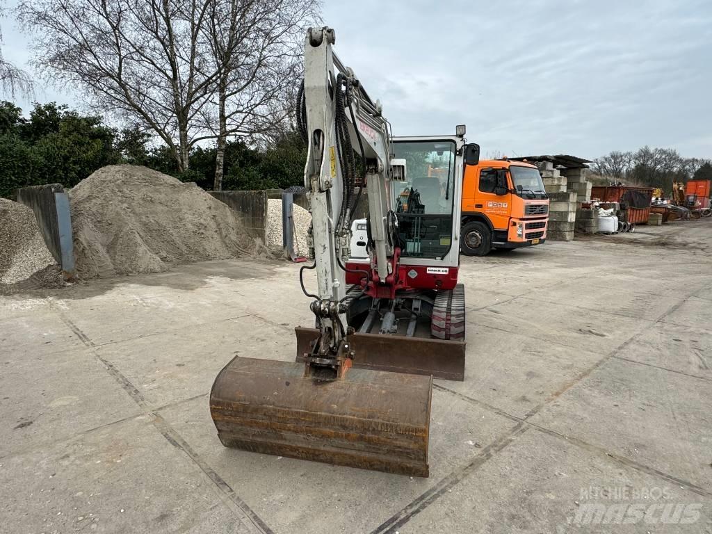 Takeuchi TB235 Мини екскаватори < 7 т