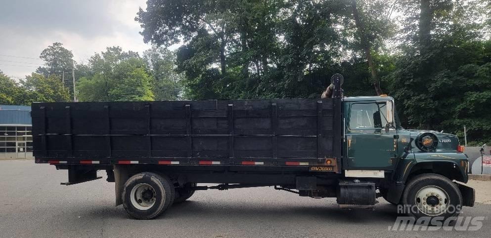 Ford L 7000 Самосвал