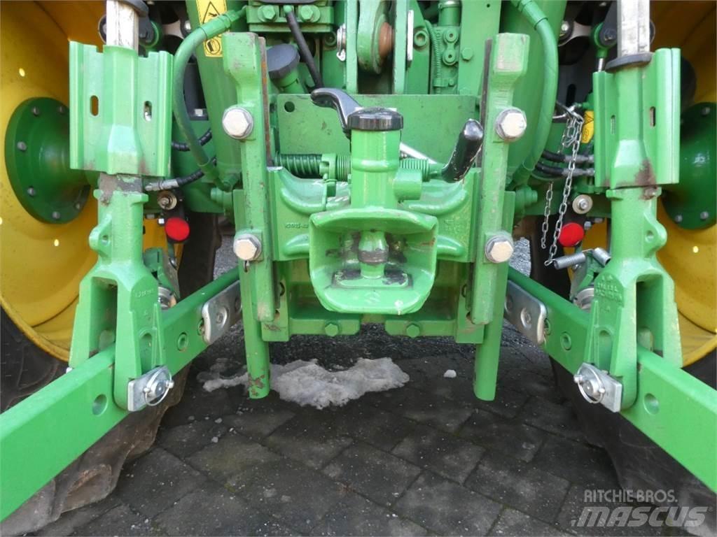John Deere 6R 110 Трактори
