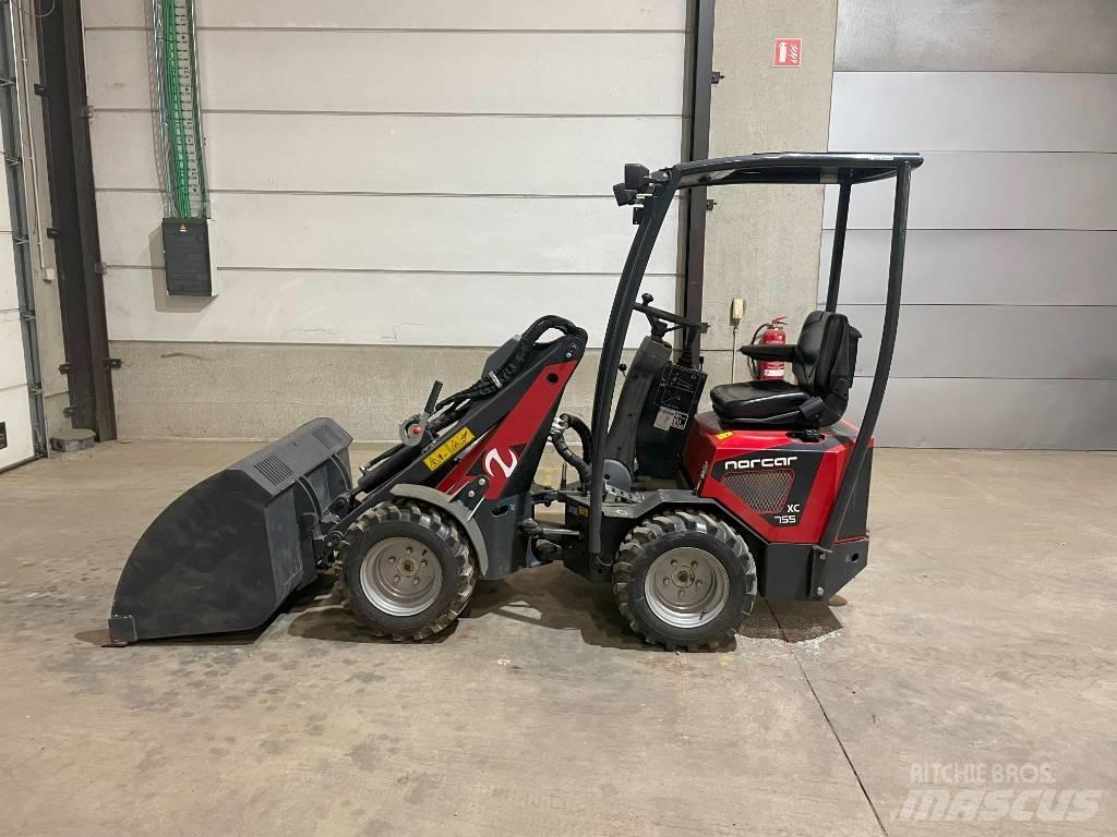 Norcar 755 Колесни екскаватори