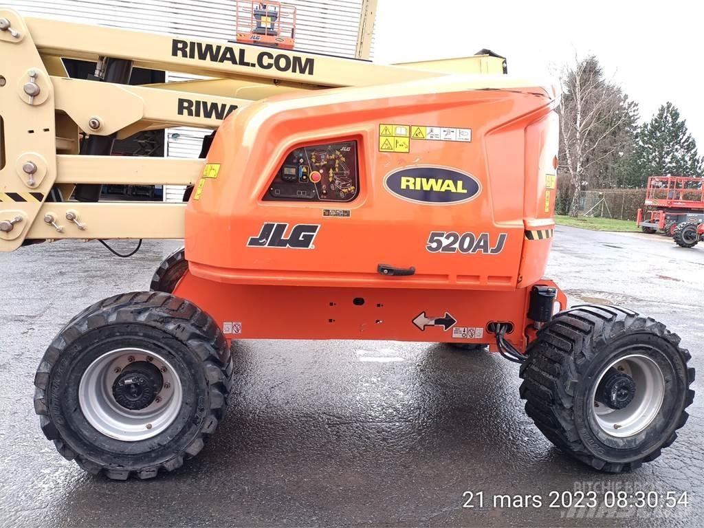 JLG 520AJ Съчленени стрелови подемници