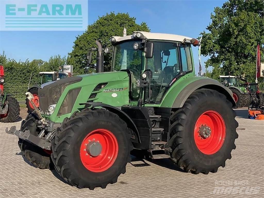 Fendt 828 scr Трактори