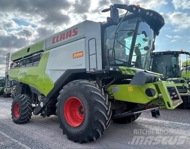 CLAAS LEXION 7400 Комбайни