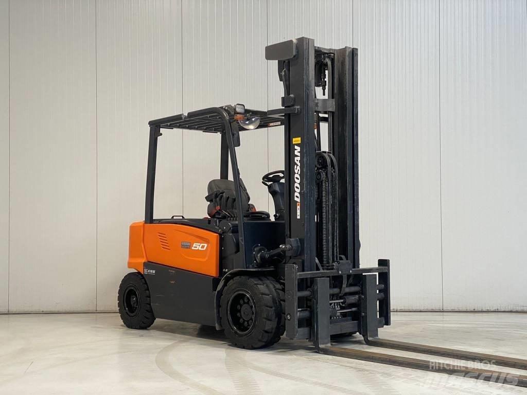Doosan B50XC-7 Електрически вилични кари-повдигачи