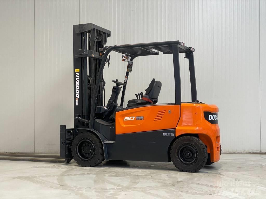 Doosan B50XC-7 Електрически вилични кари-повдигачи