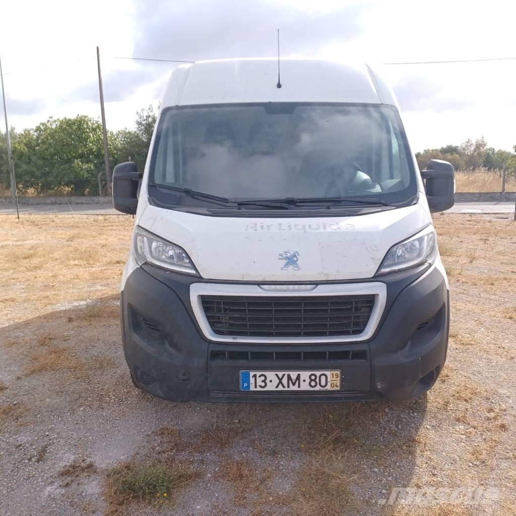 Peugeot Boxer Пикапи