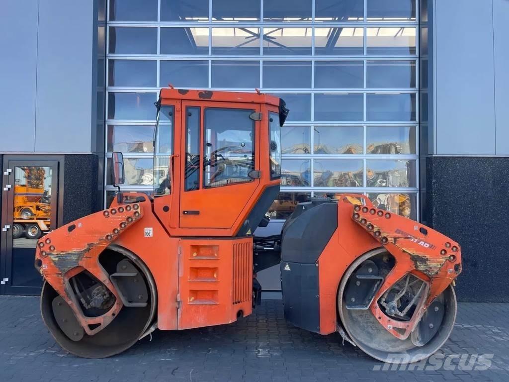 Bomag BW151AD-4 Двойни барабанни ролки

