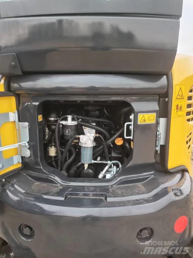 Komatsu PC 35 Мини екскаватори < 7 т