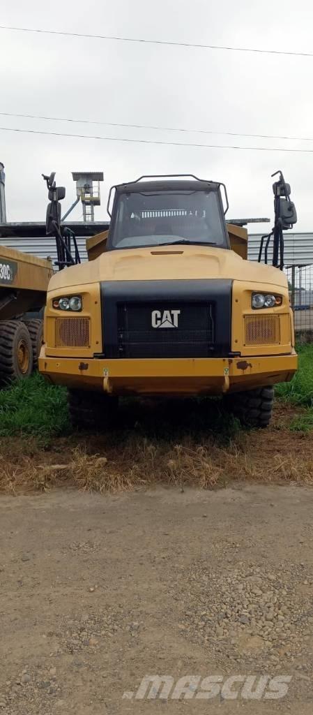 CAT 730 C 2 Дъмпери/моторни превозни средства