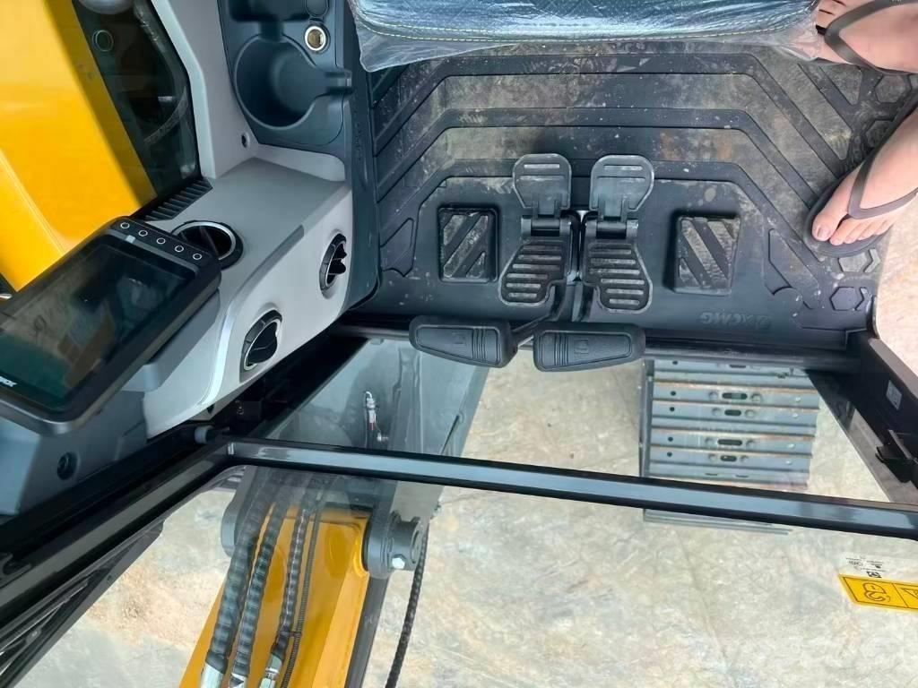 XCMG XE 55 GA Верижен екскаватор