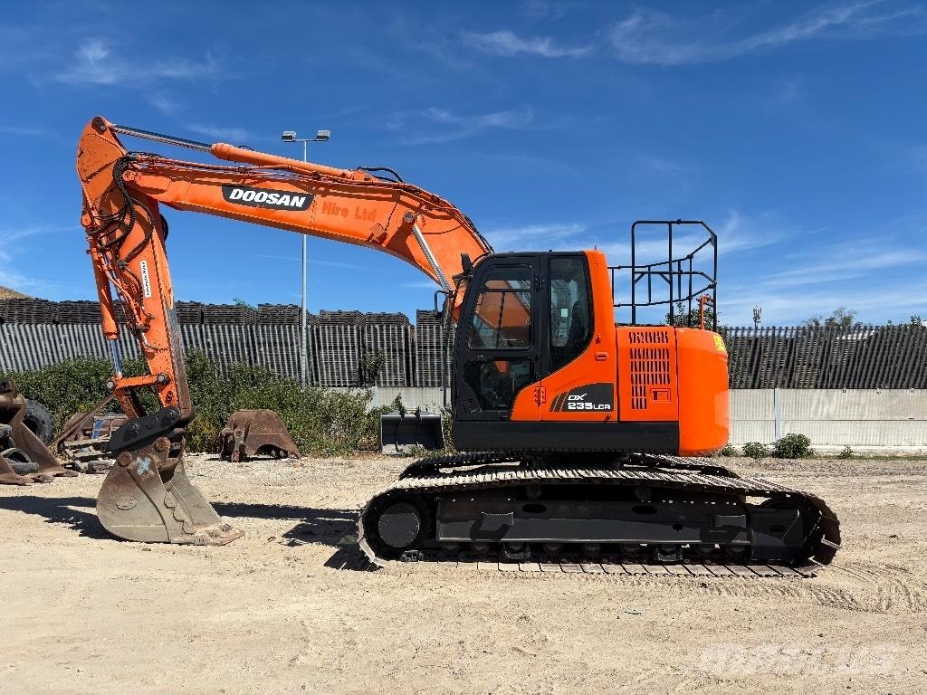 Doosan DX 235 LCR Верижен екскаватор