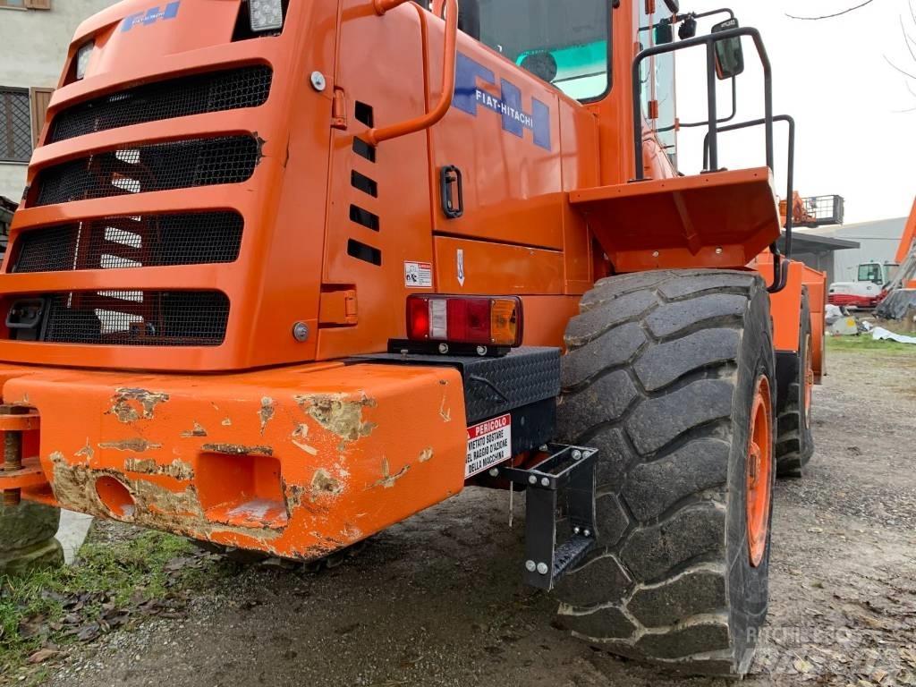 Fiat-Hitachi W230 Колесни товарачи