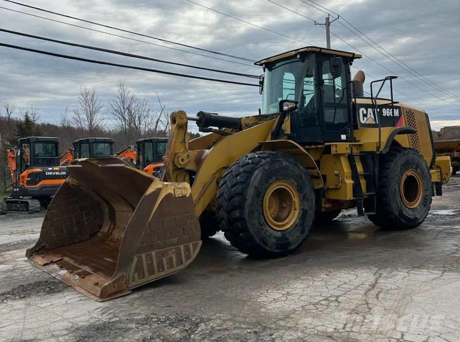 CAT 966 M Колесни товарачи