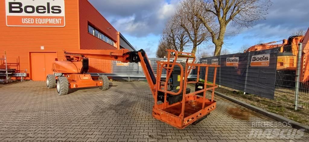 JLG M600JP Съчленени стрелови подемници
