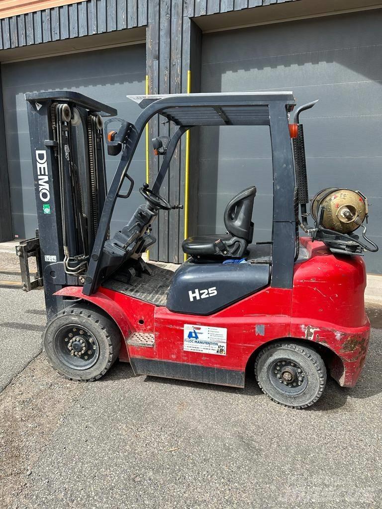  DEMO DM-H 25 VGT Камиони с АГУ