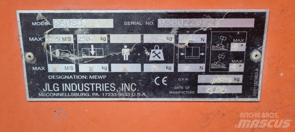 JLG 860 SJ Телескопични повдигачи
