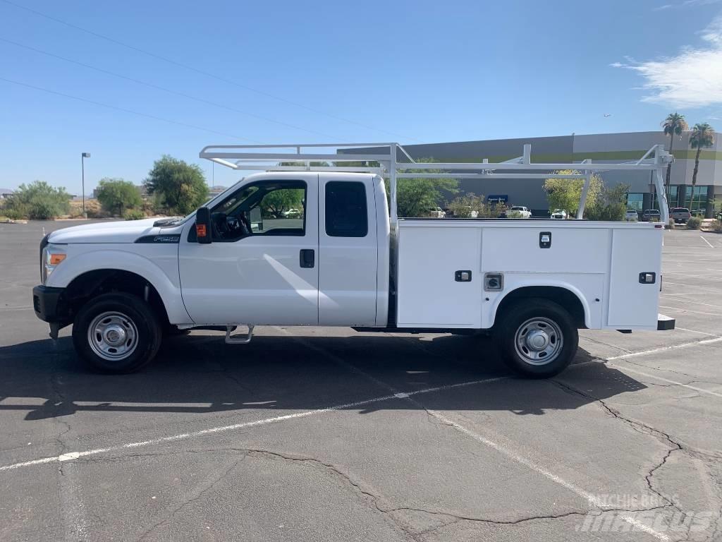 Ford F 250 XL SD Комунални съоражения