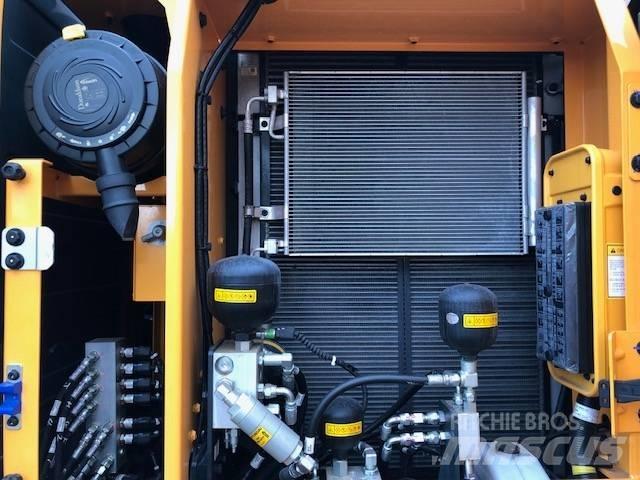 Hyundai HW140A Колесни екскаватори