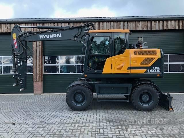 Hyundai HW140A Колесни екскаватори