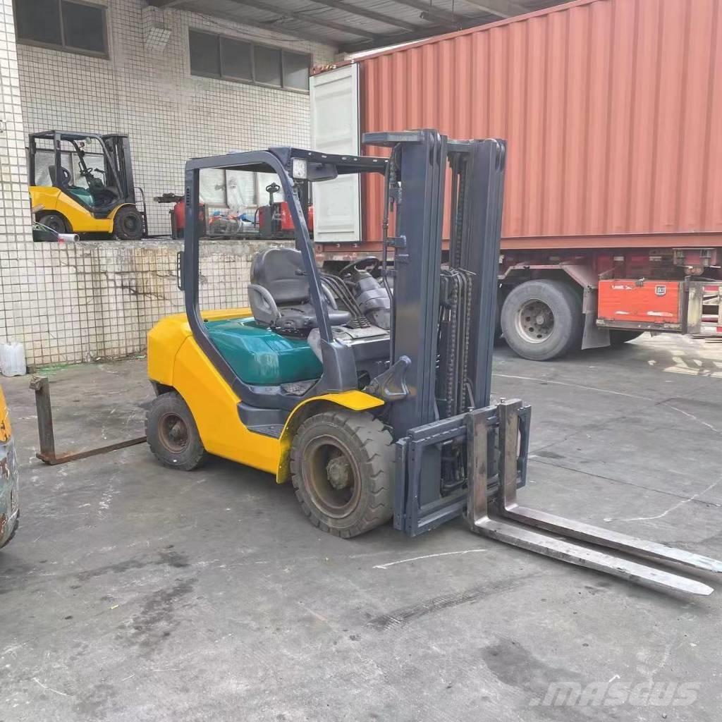 Komatsu FD 50-6 Дизелови камиони