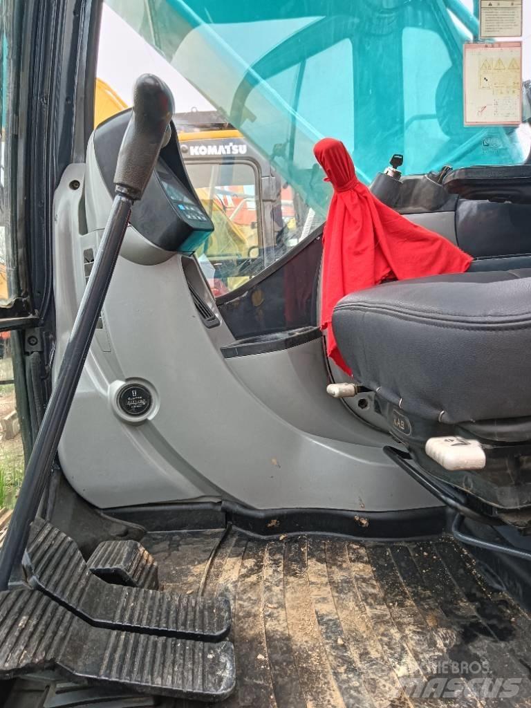 Kobelco SK 200 Средни екскаватори 7т - 12т