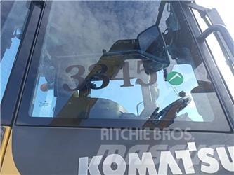 Komatsu WA270-7 Колесни товарачи