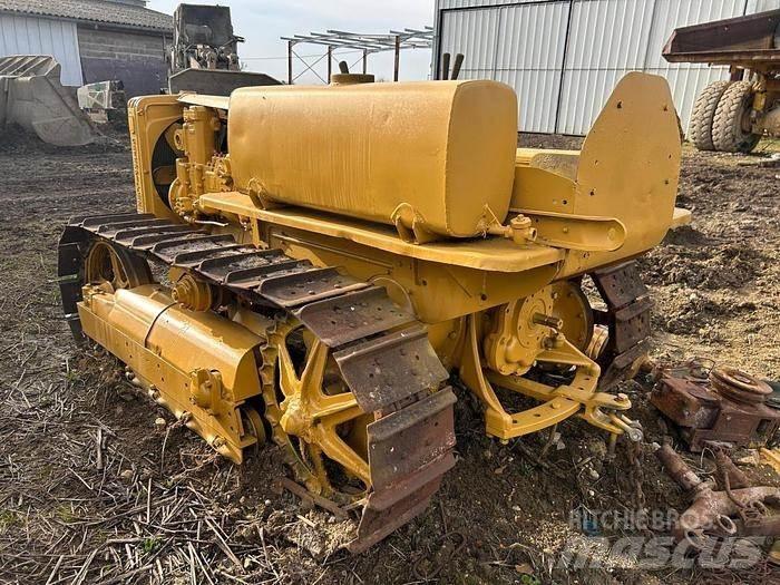 CAT D2 - Верижни булдозери
