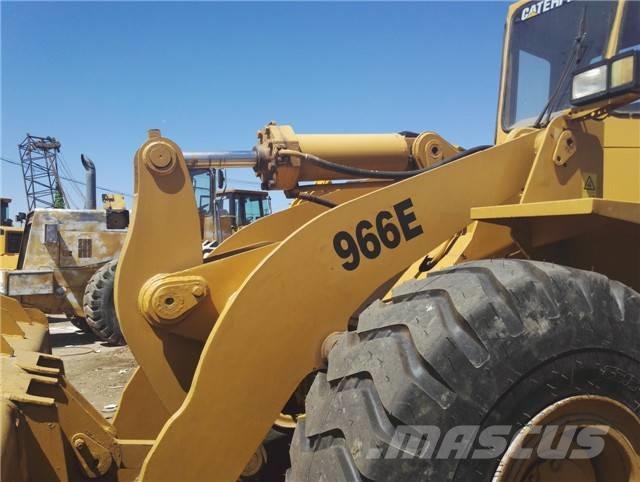 CAT 966 E Колесни товарачи