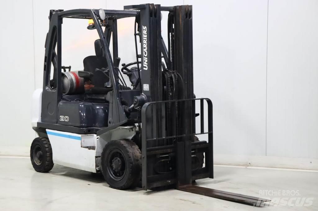 Nissan U1D2A20LQ Камиони с АГУ