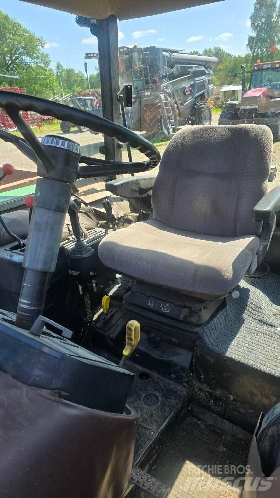 John Deere 2850 Трактори