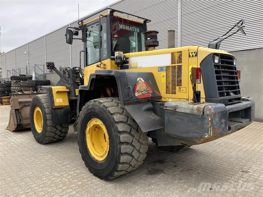 Komatsu WA320PZ-6 Колесни товарачи