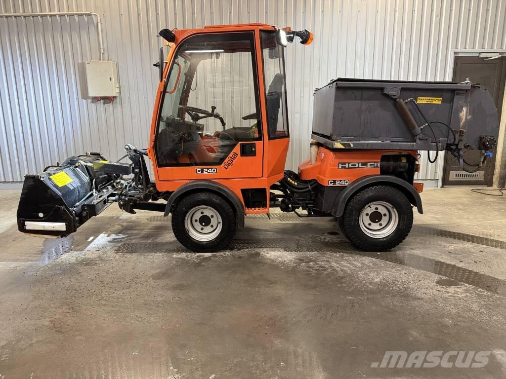 Holder C 240 Комунални съоражения