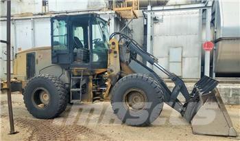 CAT IT 38 G Колесни товарачи