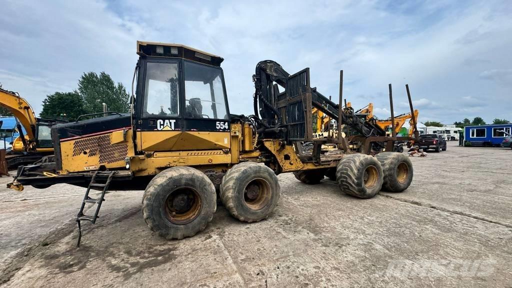 CAT 554 Форуардери
