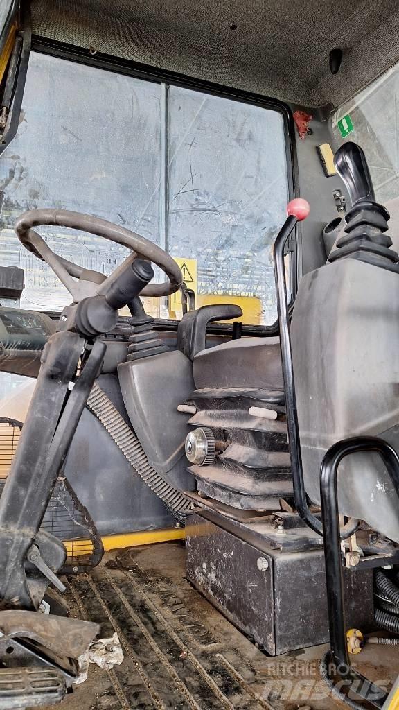 Komatsu PW 110 Колесни екскаватори